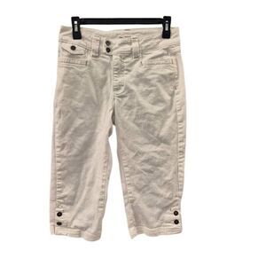 Lee Women's White Cotton/Spandex Denim Just Below the Waist Long Shorts Knee Len